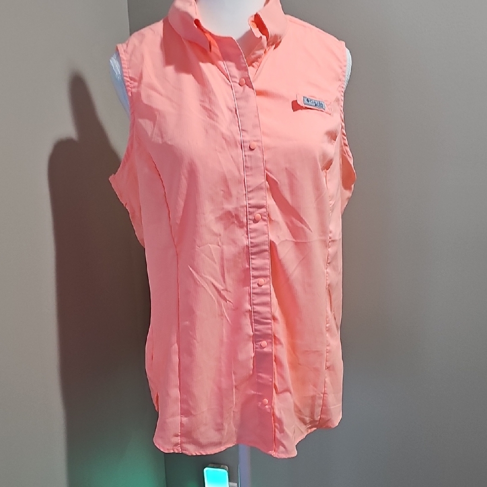 Columbia Women's Button Down Coral Shirt